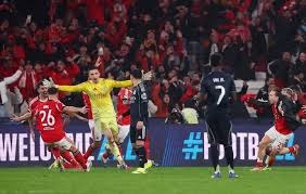 棒球与认知偏差为什么教练总是高估老将的经验而低估新秀的天赋